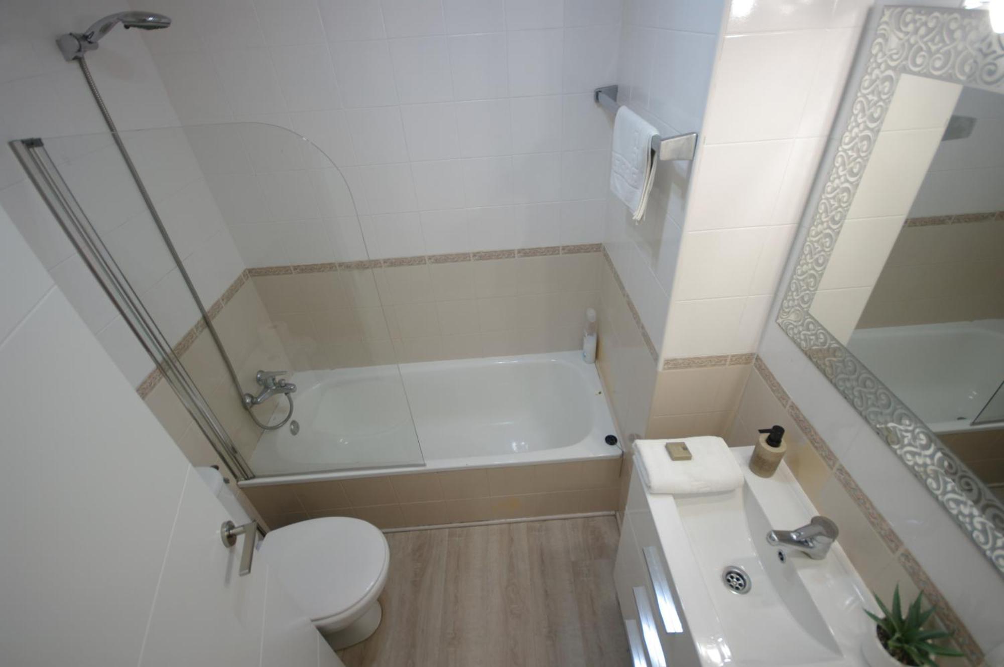 Livingtarifa Apartamento Agaporni Екстериор снимка